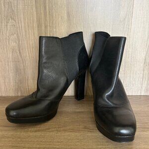 Vía Spiga Tocarra Leather Womens Black Ankle Boots SZ10 Heel Classic